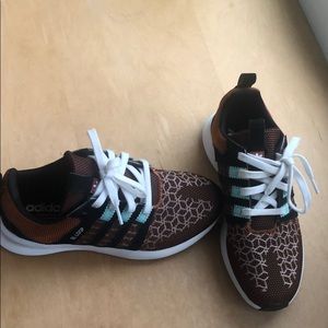 Male Adidas SL Loop  sneakers